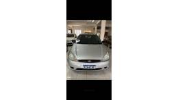 FORD - FOCUS - 2007/2008 - Prata - R$ 28.000,00