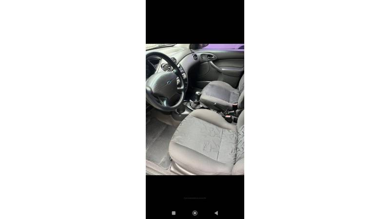 FORD - FOCUS - 2007/2008 - Prata - R$ 28.000,00