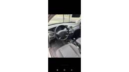 FORD - FOCUS - 2007/2008 - Prata - R$ 28.000,00
