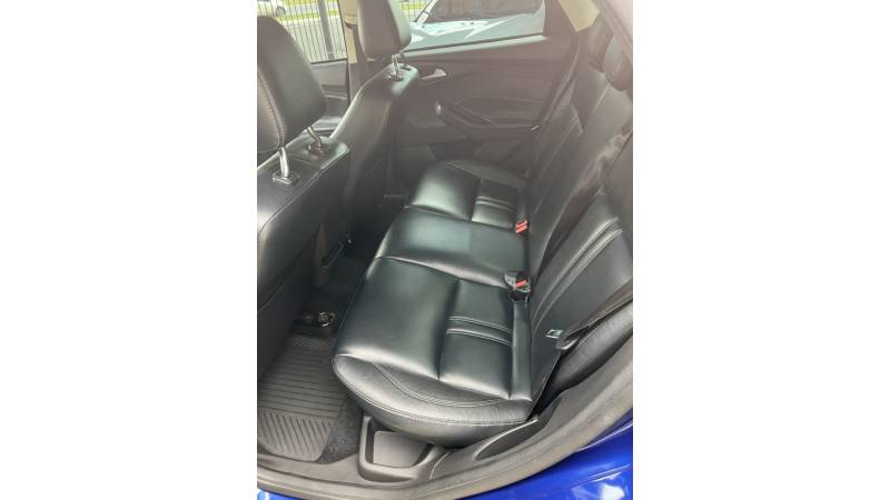FORD - FOCUS - 2016/2017 - Azul - R$ 60.000,00