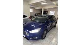 FORD - FOCUS - 2016/2017 - Azul - R$ 60.000,00