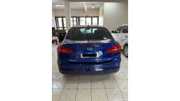 FORD - FOCUS - 2016/2017 - Azul - R$ 60.000,00