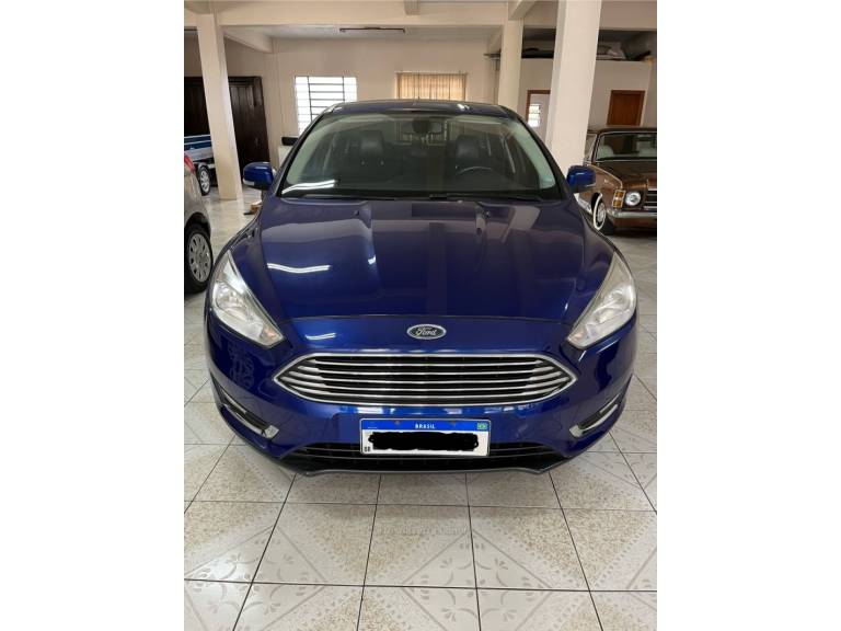 FORD - FOCUS - 2016/2017 - Azul - R$ 60.000,00