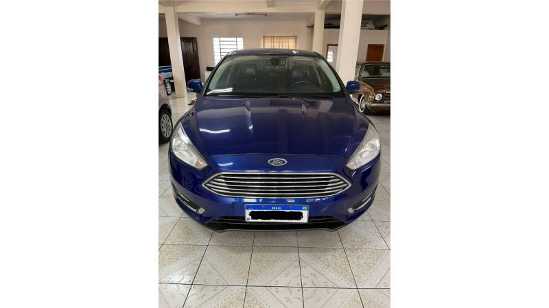 FORD - FOCUS - 2016/2017 - Azul - R$ 60.000,00
